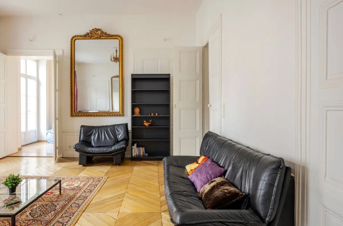 The living room, other side